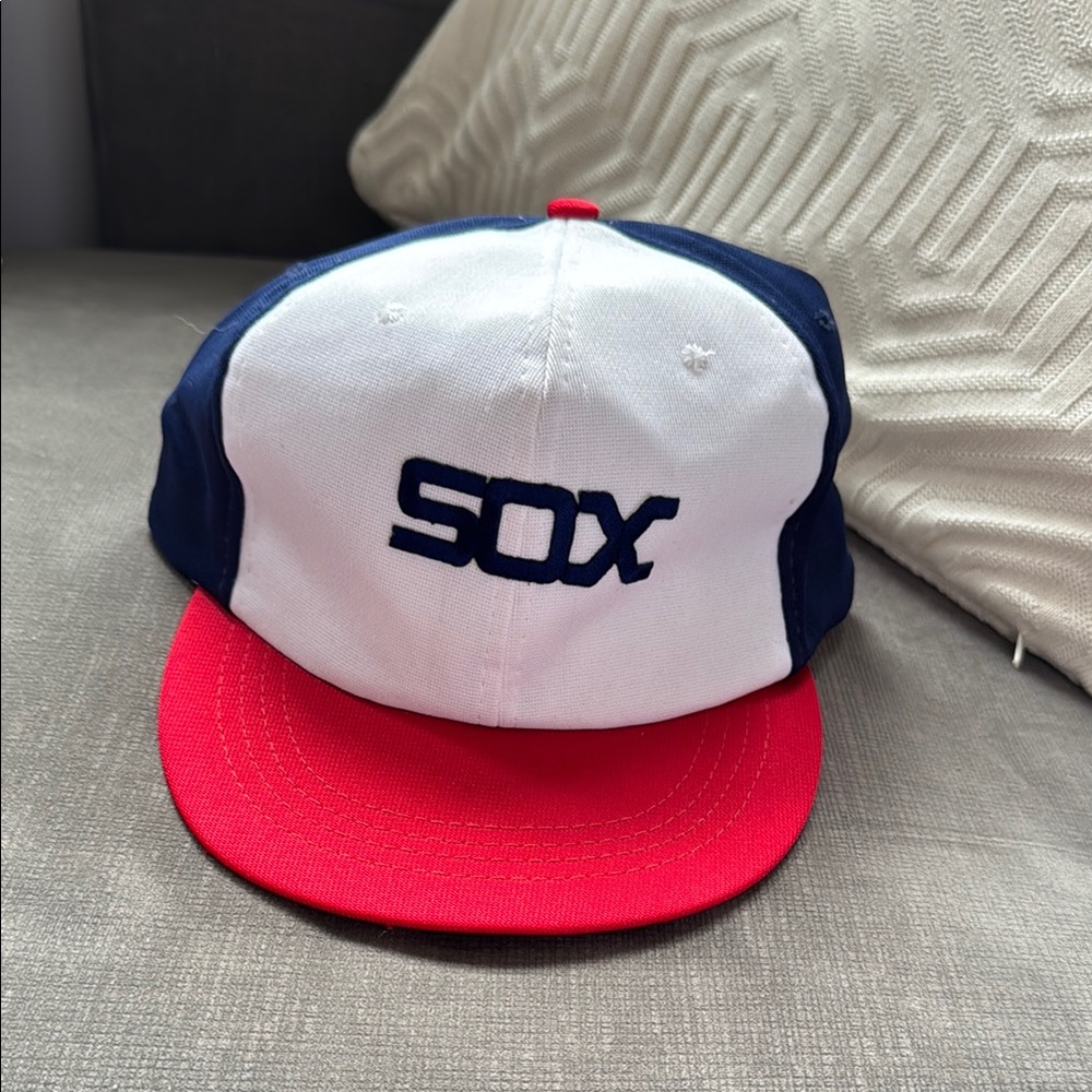 Vintage Boston White Sox Snapback / 80s / 90s / MLB / Trucker Style